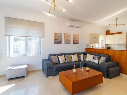 Christianna Apartments