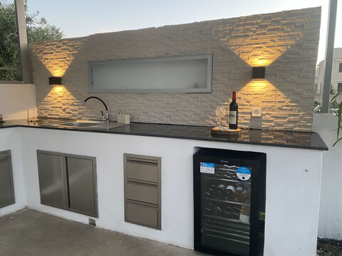 Christianna Apartments