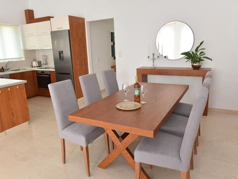 Christianna Apartments