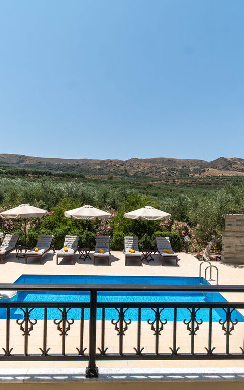 Villa Aetheria: all'aperto, Esterni, Piscina