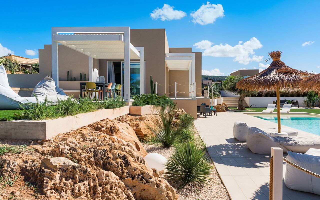 Villa Castalia: all'aperto, Esterni, Piscina