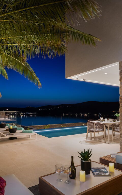 Villa Olive Vista 2: all'aperto, Balcone / Terrazza / Patio, Esterni, Piscina