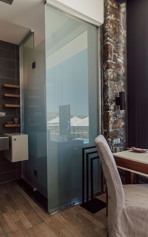 Villa Kera Panorama: Bagno, Camera da letto