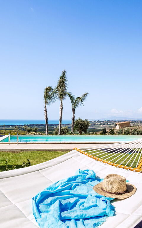 Villa Erakle: all'aperto, Esterni, Giardino, Piscina, Vista Panoramica