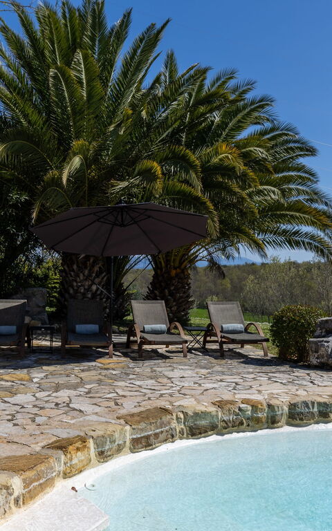 Casale Delle Mele: Giardino, Piscina