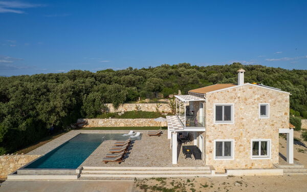 Villa Sunset: all'aperto, Esterni, Piscina, Vista Panoramica