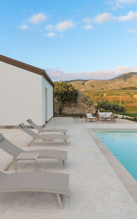 Villa Sike: all'aperto, Esterni, Piscina, Vista Panoramica