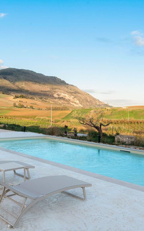 Villa Sike: all'aperto, Esterni, Piscina, Vista Panoramica