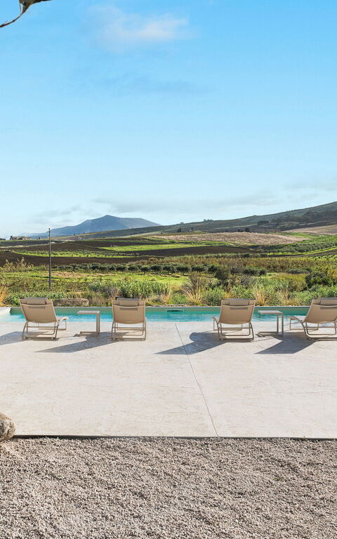 Villa Sike: all'aperto, Esterni, Piscina, Vista Panoramica