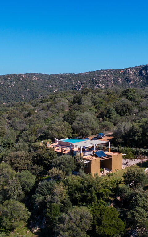 Villa Sole Tra i Ginepri: Piscina, Vista Panoramica