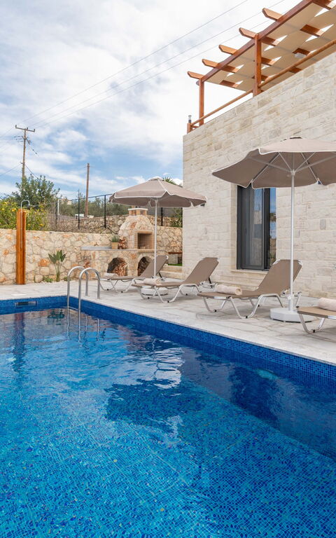 Villa Blini: all'aperto, Esterni, Piscina