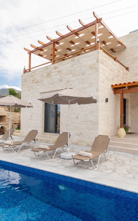 Villa Blini: all'aperto, Esterni, Piscina