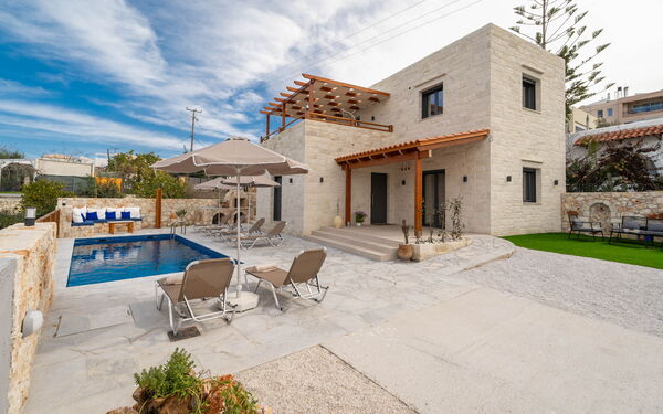 Villa Blini: all'aperto, Esterni, Piscina