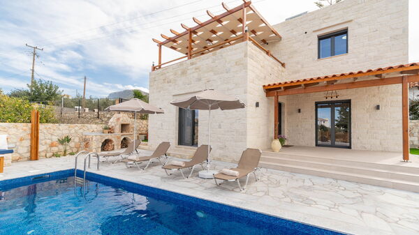 Villa Blini: all'aperto, Esterni, Piscina