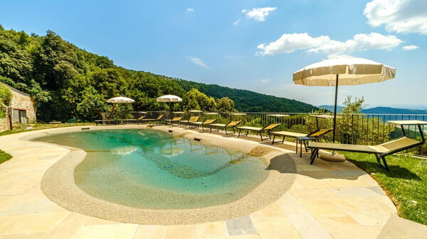 Villa Laparelli Pitti: all'aperto, Esterni, Piscina