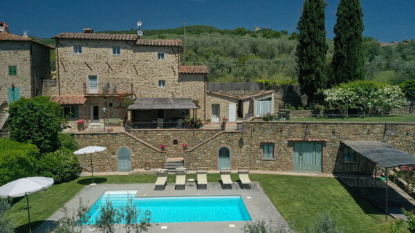 Villa le Corchie: all'aperto, Esterni