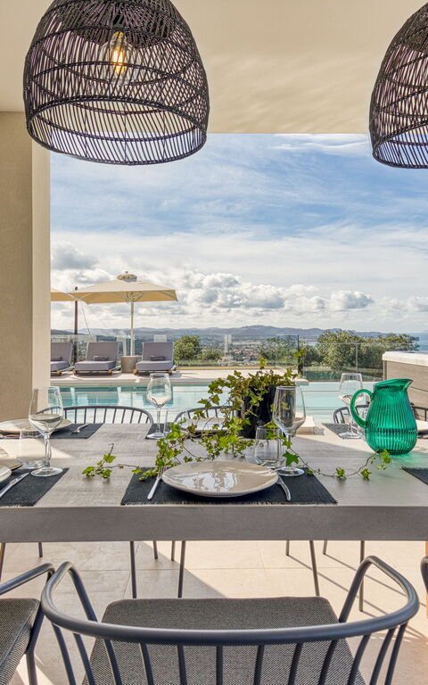 Villa Dominante: all'aperto, Balcone / Terrazza / Patio, Esterni