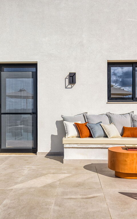 Villa Dominante: all'aperto, Esterni