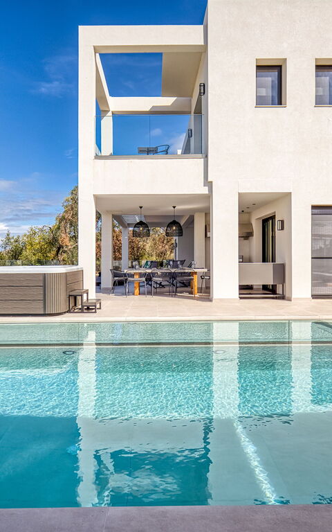 Villa Dominante: all'aperto, Esterni, Piscina