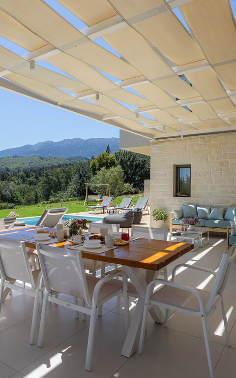 Villa Orientem Bis: all'aperto, Esterni, Giardino, Piscina