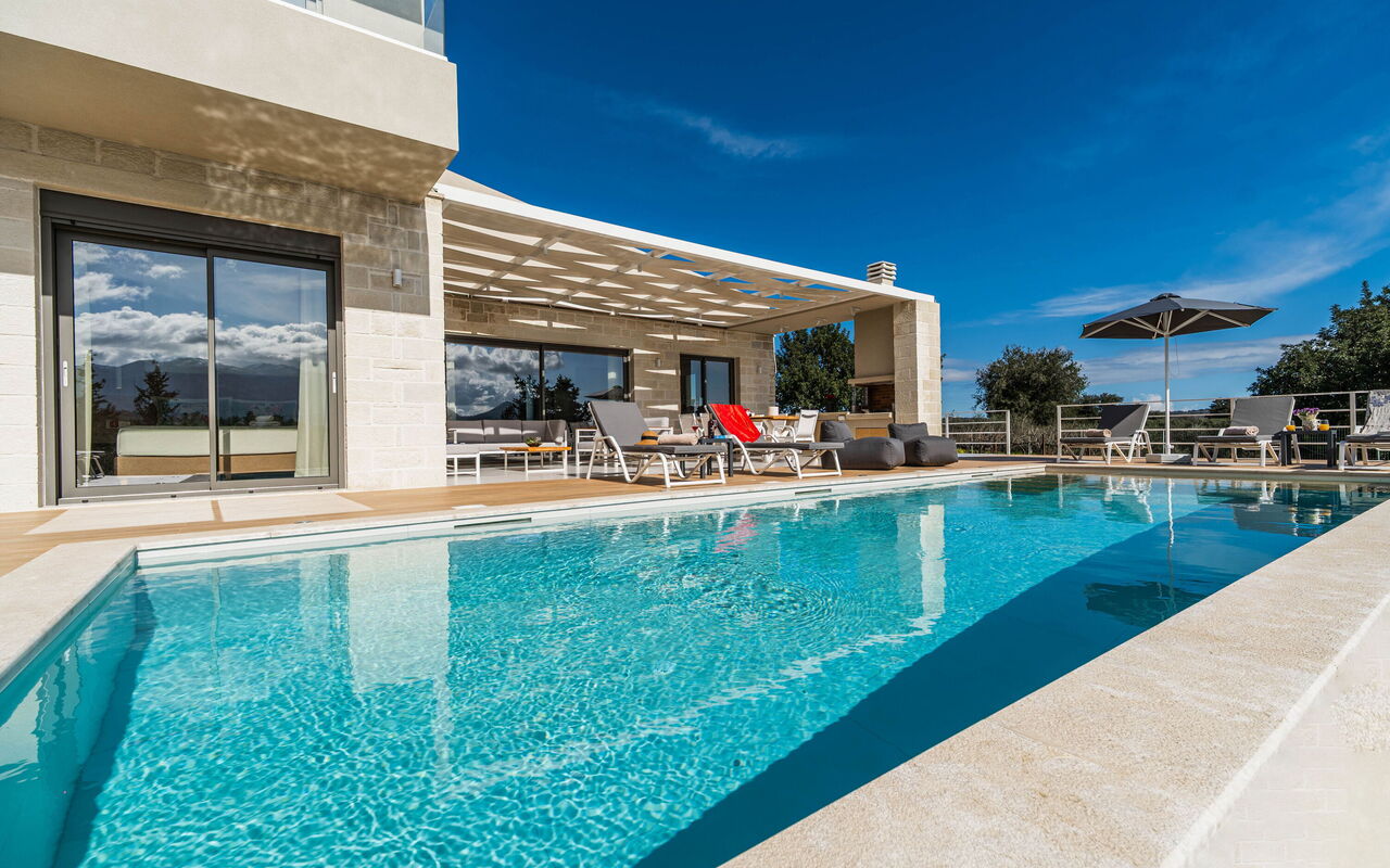 Villa Orientem Bis: all'aperto, Estate, Esterni, Giardino, Piscina