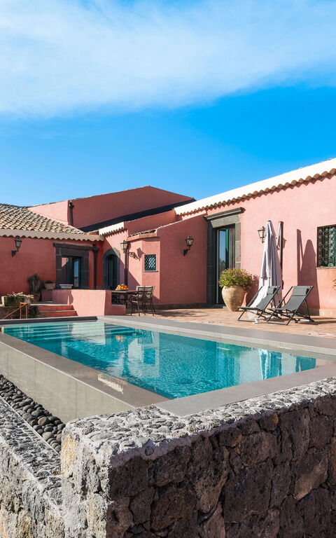 Micanera House: all'aperto, Esterni, Giardino, Piscina