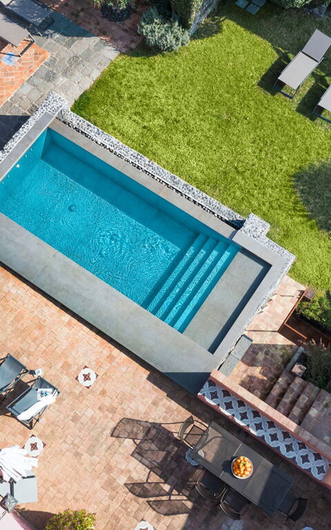 Micanera House: all'aperto, Esterni, Giardino, Piscina