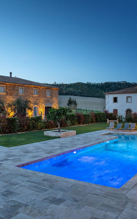 Borgo Ariano: all'aperto, Esterni