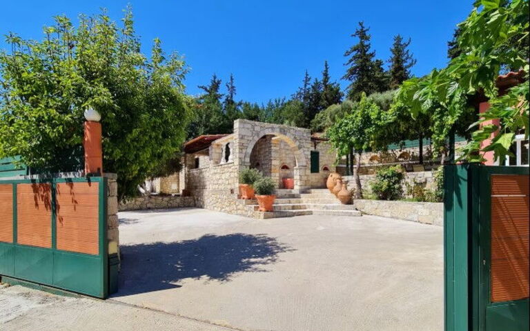 Villa Nikolas: Esterni