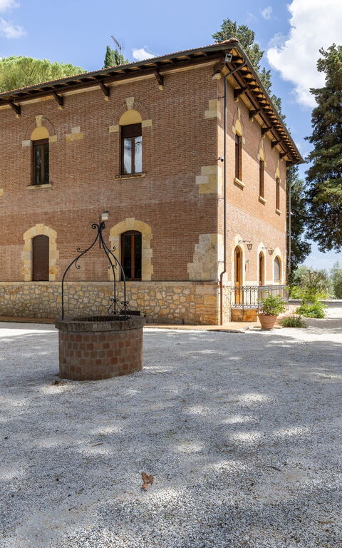 Villa Silvia: all'aperto, Esterni