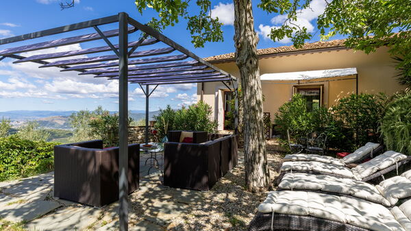 Villanova Lonciano - 2026: all'aperto, Esterni