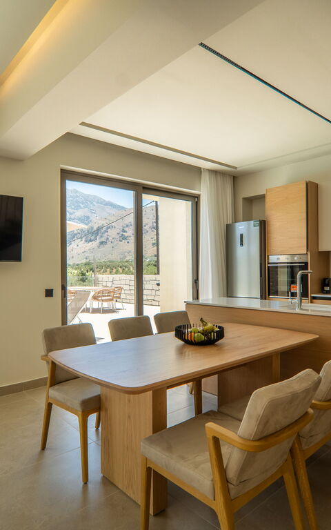 Villa Zen Aphrodite: Cucina, Sala da pranzo