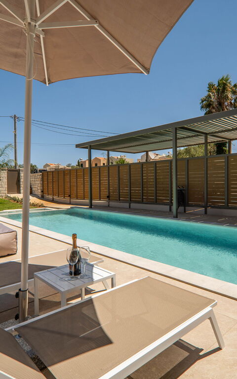 Villa Zen Hera: all'aperto, Esterni, Piscina