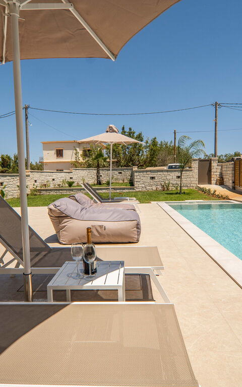 Villa Zen Hera: all'aperto, Esterni, Piscina