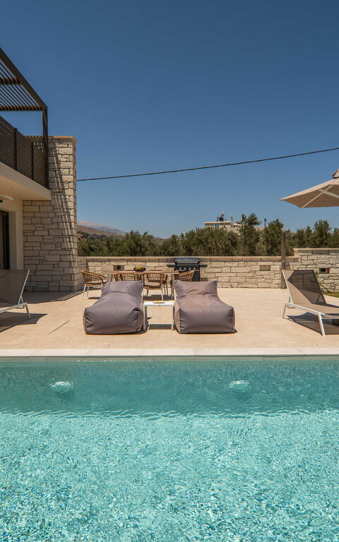 Villa Zen Hera: all'aperto, Esterni, Piscina