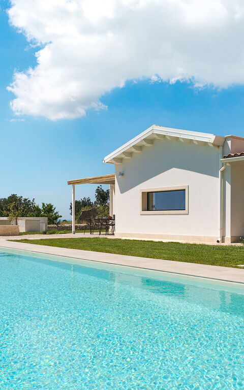 Netina Domus: all'aperto, Giardino, Piscina