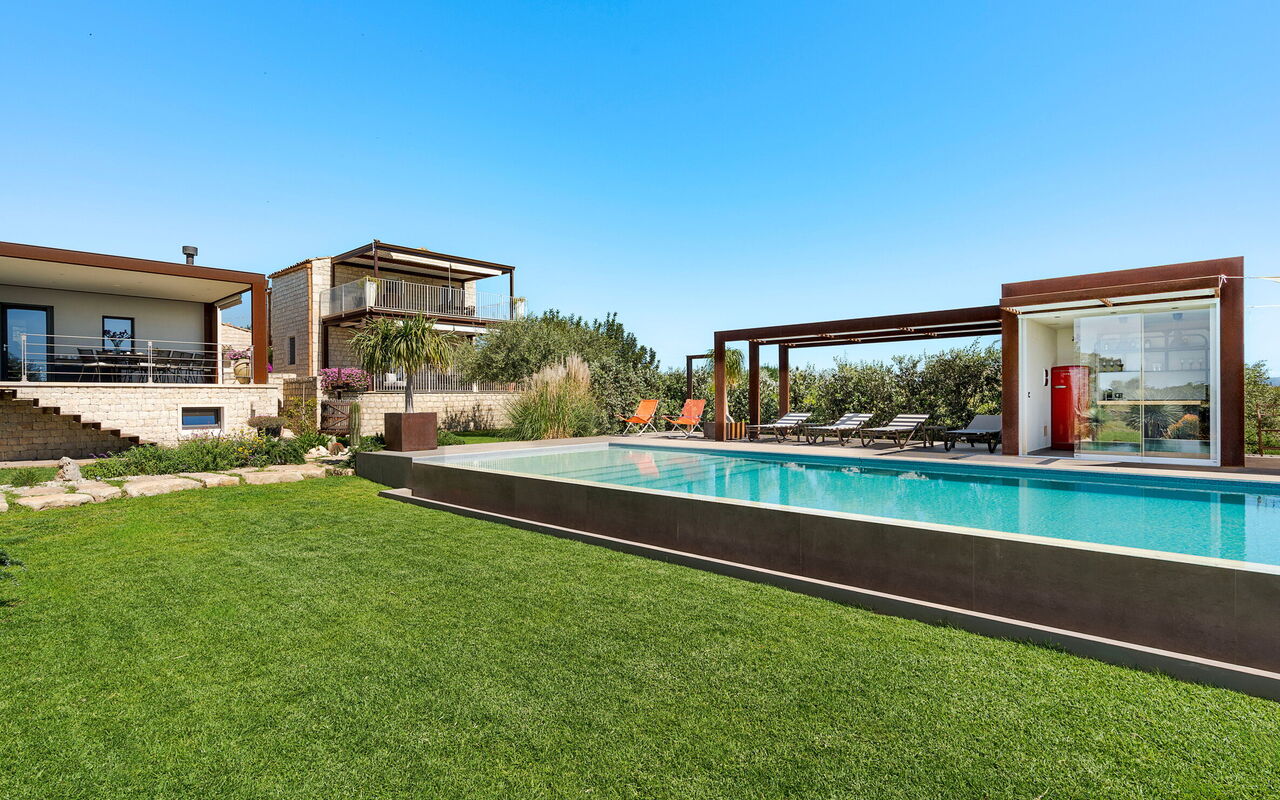 Corte Antigua: all'aperto, Esterni, Giardino, Piscina