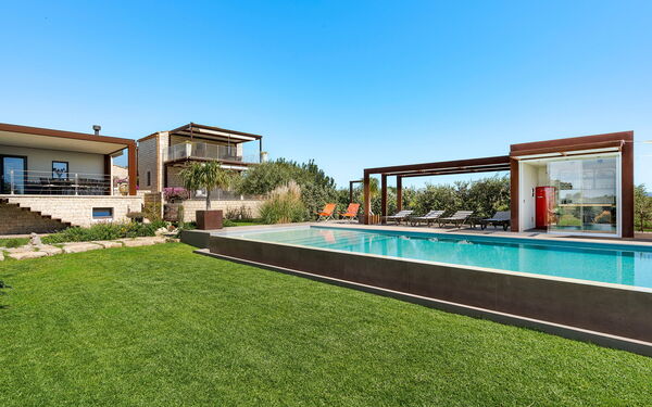 Corte Antigua: all'aperto, Esterni, Giardino, Piscina