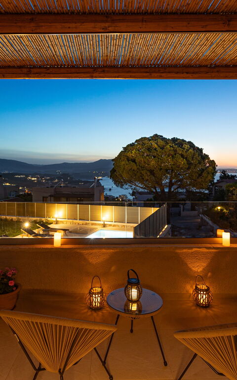 Villa Platon: all'aperto, Balcone / Terrazza / Patio, Esterni