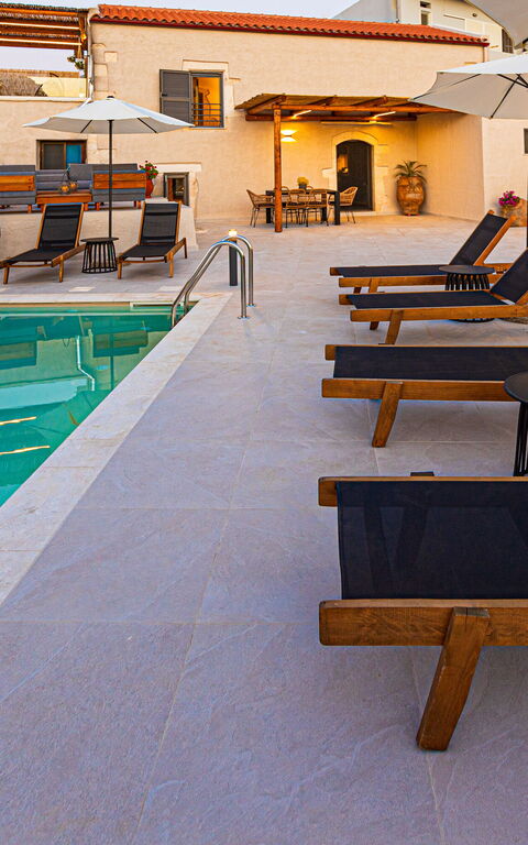 Villa Platon: all'aperto, Esterni, Piscina