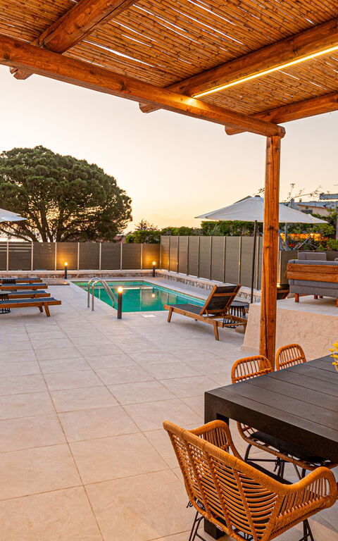 Villa Platon: all'aperto, Balcone / Terrazza / Patio, Esterni, Giardino, Piscina