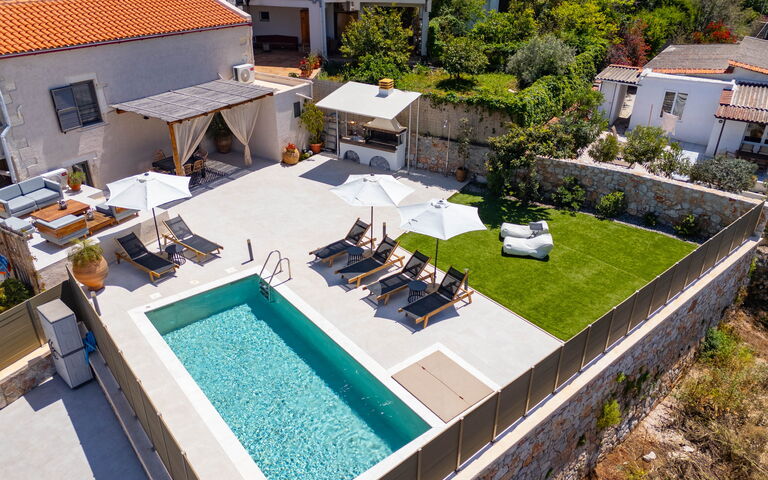 Villa Platon: all'aperto, Esterni, Giardino, Piscina, Vista Panoramica