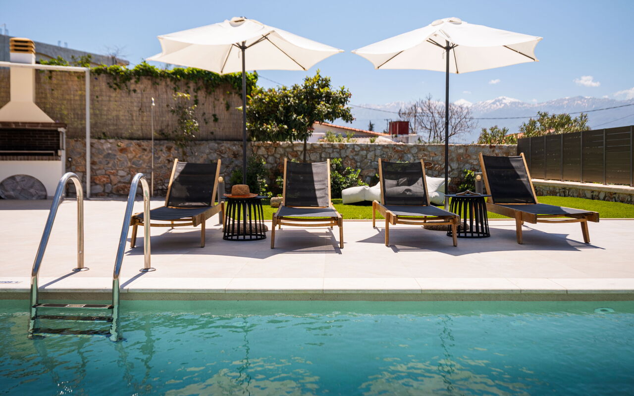 Villa Platon: all'aperto, Piscina