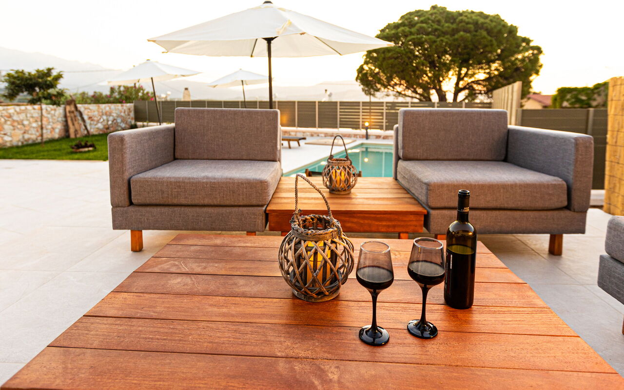 Villa Platon: all'aperto, Balcone / Terrazza / Patio, Esterni, Piscina