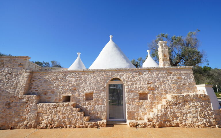 Trullo Samanta: all'aperto, Esterni