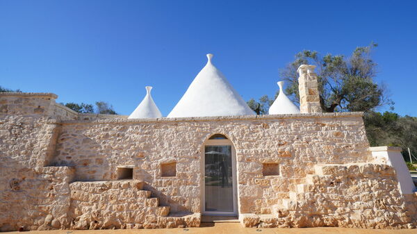 Trullo Samanta: all'aperto, Esterni