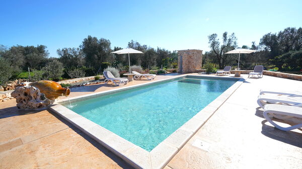 Trullo Samanta: all'aperto, Esterni