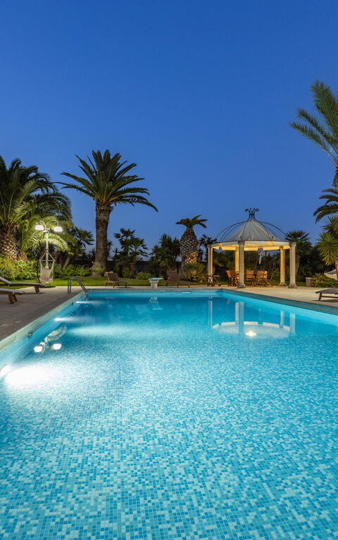 Villa Oasi Di Pace: all'aperto, Esterni, Piscina