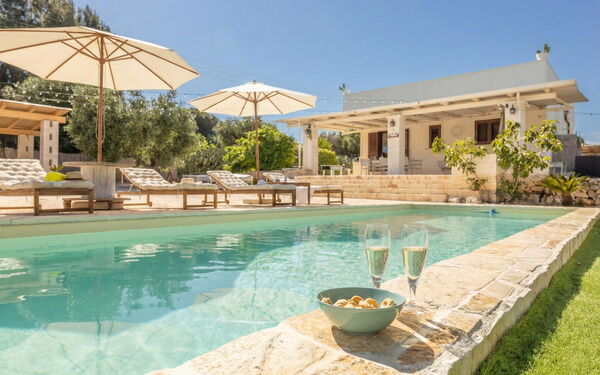Villa Lampu di Luce: all'aperto, Piscina