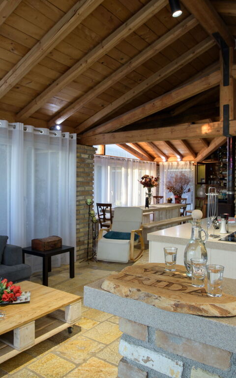 Villa Irida: Cucina, Sala da pranzo, Soggiorno
